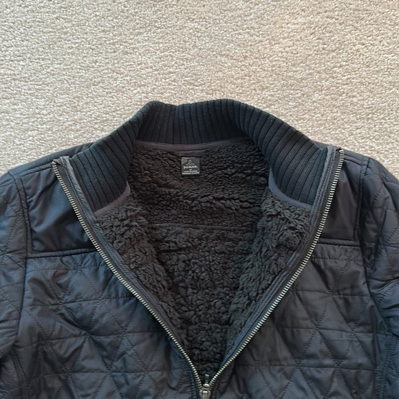 Black fleece lined PrAna bomber jacket.  Slim fit, side zip pockets. - Picture 4 of 7
